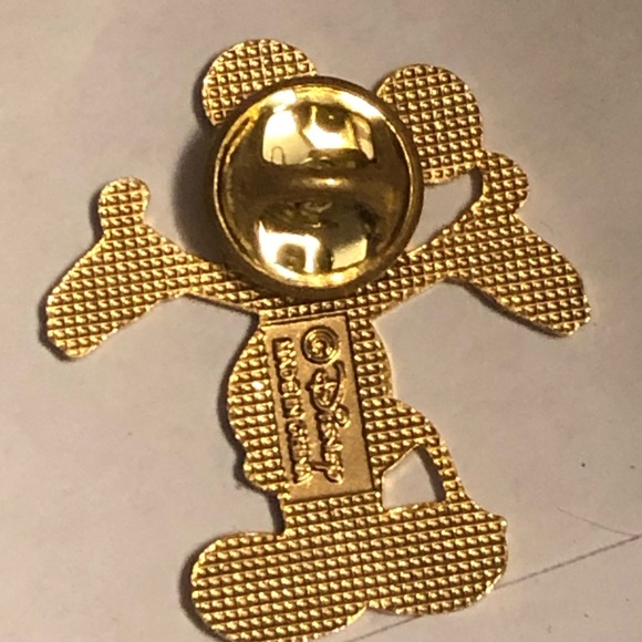 Mickey Mouse Disney Collector Pin - Picture 2 of 2
